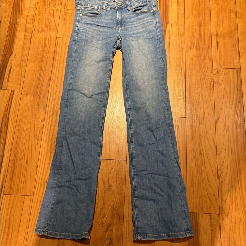 American Eagle Stretchy bootcut jeans 👖🩵🪡